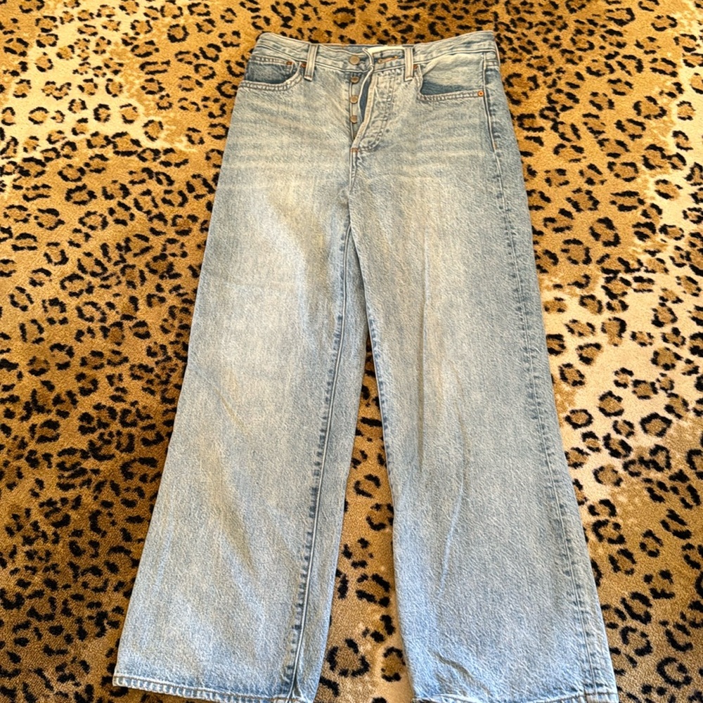 Aritzia light wash Jeans Denim Forum - The Farrah High Rise Wide Leg